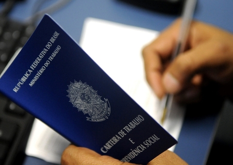 De recepcionista a vendedor, veja as vagas do Sine Amazonas para esta segunda