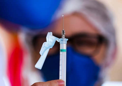 Amazonas aplicou 4,6 milhões de doses de vacina contra Covid-19 até esta quarta