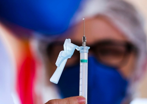 Vacina contra a cepa H3N2 de Influenza chega em março, diz ministério