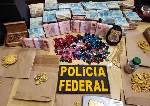 PF prende guerrilheiros e apreende joias, ouro e R$ 200 mil no Amazonas