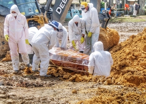 Manaus registra 36 enterros nesta quarta-feira