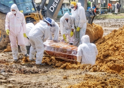 Manaus registra 31 enterros neste domingo