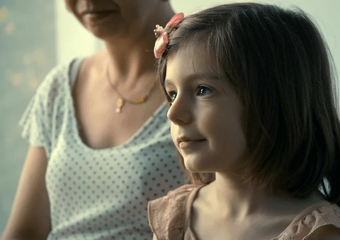 ‘King Kong en Asuncion’ e ‘Pequena Garota’ são as estreias desta quinta no Cine Casarão