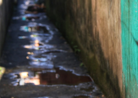 Jovem é levado até beco para ser executado em Manaus