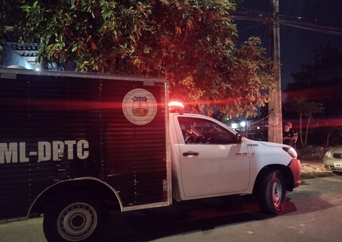 Com mãos amarradas, corpo de adolescente é encontrado em terreno em Manaus