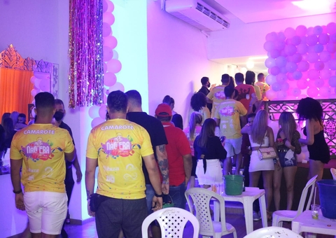 Festa clandestina 'Não Era Amor' com mais de 500 pessoas é encerrada em Manaus