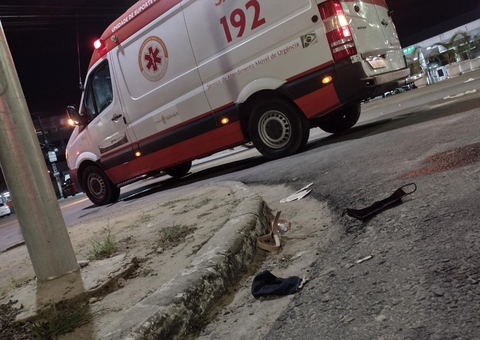 Família é arremessada na pista durante grave acidente em Manaus