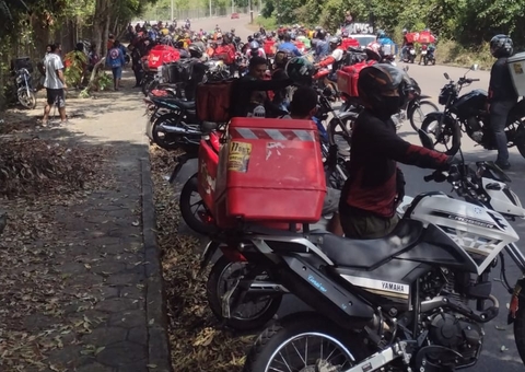 Motoboys de Manaus protestam por melhorias para a categoria
