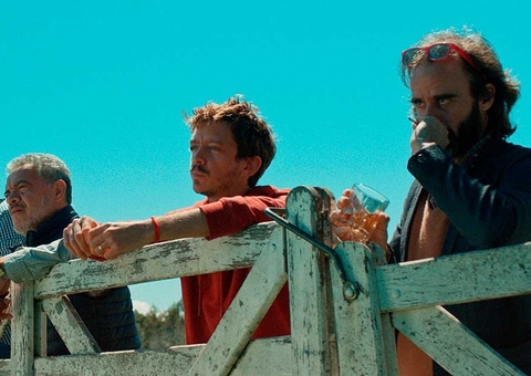 Cine Casarão exibe o filme 'O Império de Pierre Cardin'