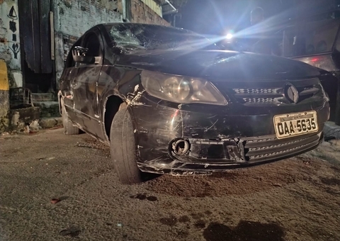 Homem é executado e carro de assassinos é depredado em Manaus