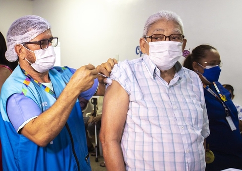 Vacinação de idosos a partir de 70 anos começa nesta sexta-feira em Manaus