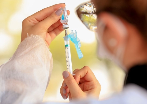 Fiocruz entrega novo lote com 937 mil doses de vacinas contra covid-19