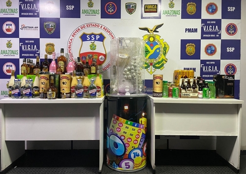 Bebidas contrabandeadas avaliadas em R$ 10 mil são apreendidas em barco no Amazonas