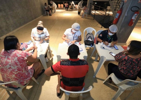 Mais de 2,7 mil pessoas fazem teste de covid para show de Tierry em Manaus