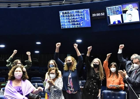 Congresso derruba veto à criação das federações partidárias para disputar eleições