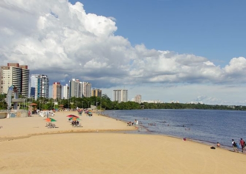 Prefeitura faz últimos ajustes de evento-teste para reabertura da praia da Ponta Negra 