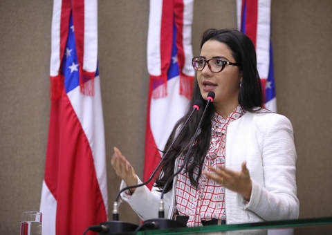 TCE-AM julga improcedente denúncia contra deputada Mayara Pinheiro
