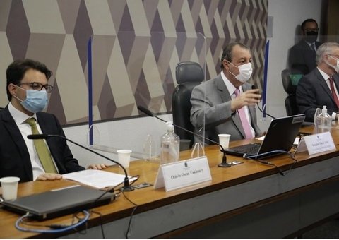 Sob críticas de governistas, CPI anuncia relatório para dia 19 de outubro