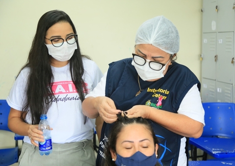 Com presença da deputada Mayara, projeto atende quase 2 mil pessoas em Manaus