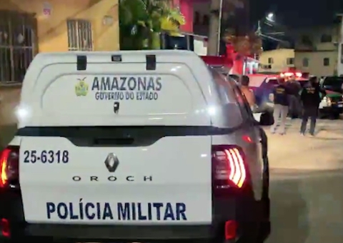 Jovem é executado a tiros no meio da rua em Manaus