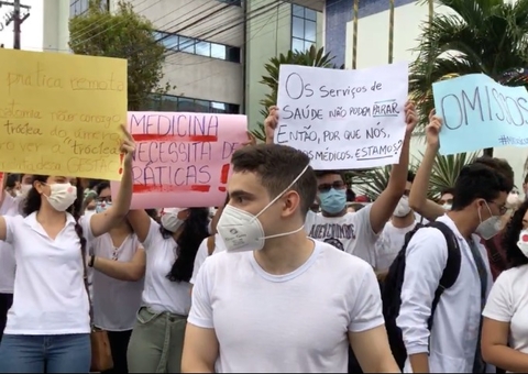 Estudantes de medicina da UFAM pedem retorno das aulas presenciais em Manaus