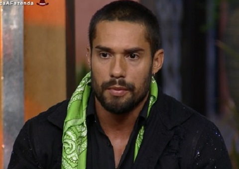 Bil vence Prova de Fogo pela 2ª vez em 'A Fazenda'