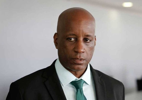 Juiz afasta Sérgio Camargo da gestão de pessoas da Fundação Palmares