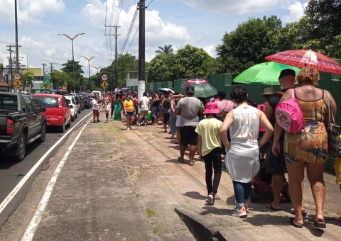 Com entrada gratuita, Cigs tem fila quilométrica em Manaus no Dia das Crianças
