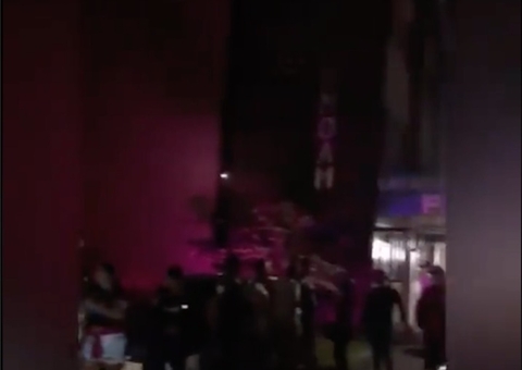 Torcedores fazem fila quilométrica para doar sangue por ingresso para jogo do Brasil em Manaus