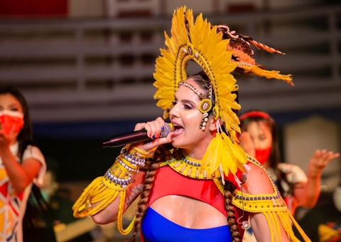 Márcia  Novo retorna aos palcos com Baile da Papaizinha no domingo