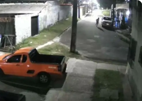 Criminosos matam a tiros dona de mercadinho durante assalto em Manaus; vídeo