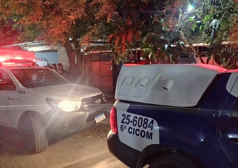 Idoso é encontrado morto e coberto com panos dentro de casa em Manaus