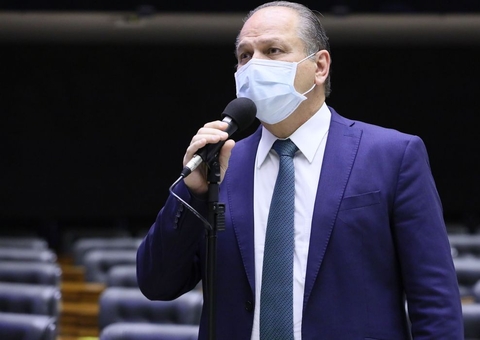 Líder do governo na Câmara processará relator da CPI por calúnia