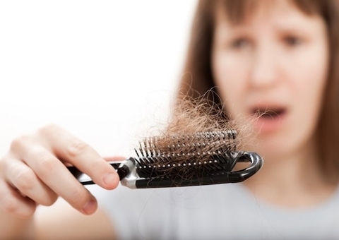 Queda de cabelo e acne podem ser sinais de síndrome metabólica