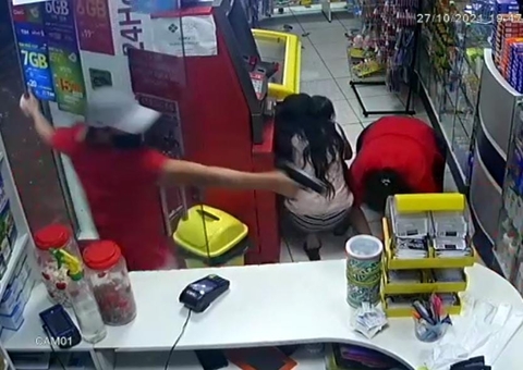 Vídeo: Irmãos donos de drogaria foram mortos na frente de clientes em Manaus