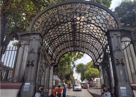 Dia de Finados: Mais de 500 mil pessoas devem ir a cemitérios de Manaus