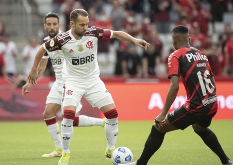 Brasileiro: Athletico-PR arranca empate com Flamengo