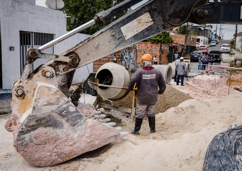 Ruas passam por obras após erosões comprometerem casas na zona Norte de Manaus