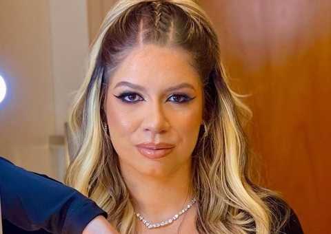 Marília Mendonça e mais 4 morrem após queda de avião em Minas Gerais