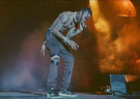 Oito pessoas morrem pisoteadas em tumulto durante show de Travis Scott