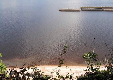 Prefeitura alerta sobre perigos da praia do Parque Encontro das Águas em Manaus