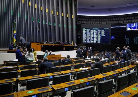 Câmara conclui votação da PEC dos Precatórios em primeiro turno