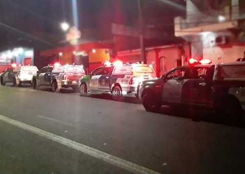 Homem é preso após assaltar passageiros de ônibus em Manaus