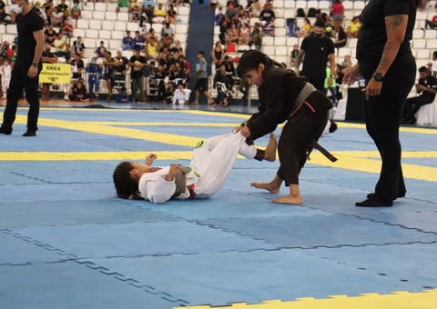 Irmãs indígenas conquistam ouro no Amazon Gran Slam Jiu-jitsu