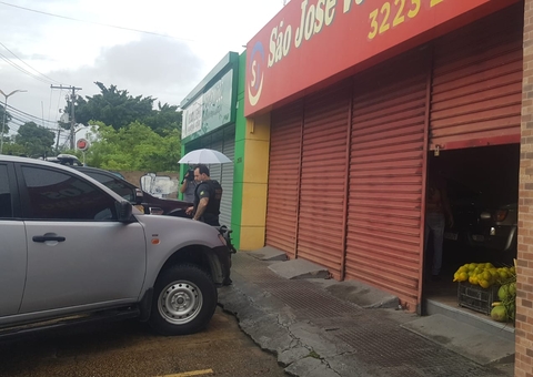Polícia Federal deflagra operação em loja de veículos em Manaus
