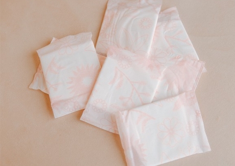 ‘Adote Um Ciclo’ doa mais de 200 mil absorventes a instituições em Manaus