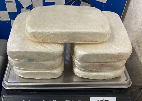 Homem é preso com drogas escondidas debaixo de cama no Amazonas