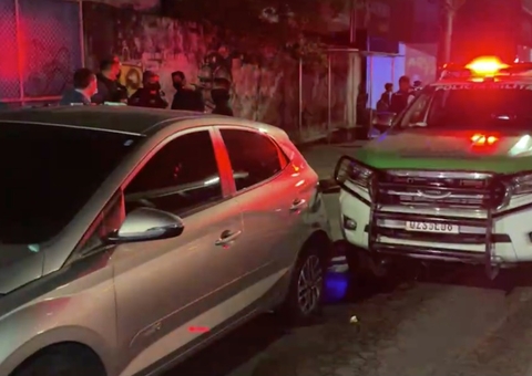 Perseguição policial termina com três assaltantes presos em avenida de Manaus
