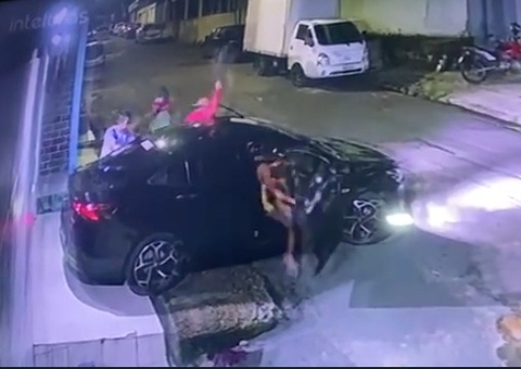Motorista é rendida e tem carro roubado por criminosos armados em Manaus