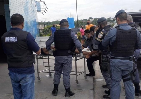 Assaltante morre em troca de tiros com a polícia em Manaus